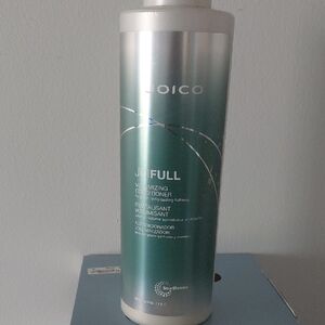 Joico JoiFull Volumizing Conditioner in Silver and Green